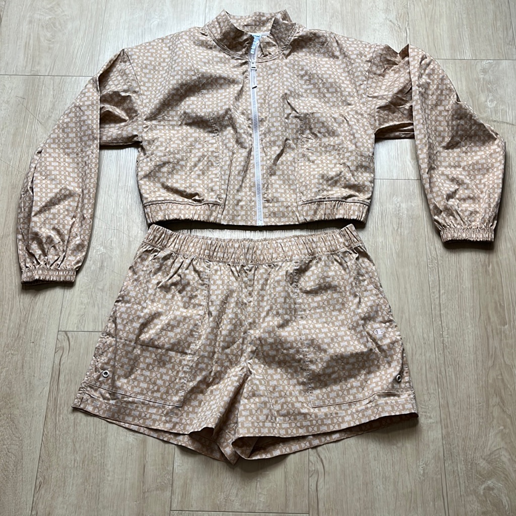 Champion Logo Set Size Large 0945